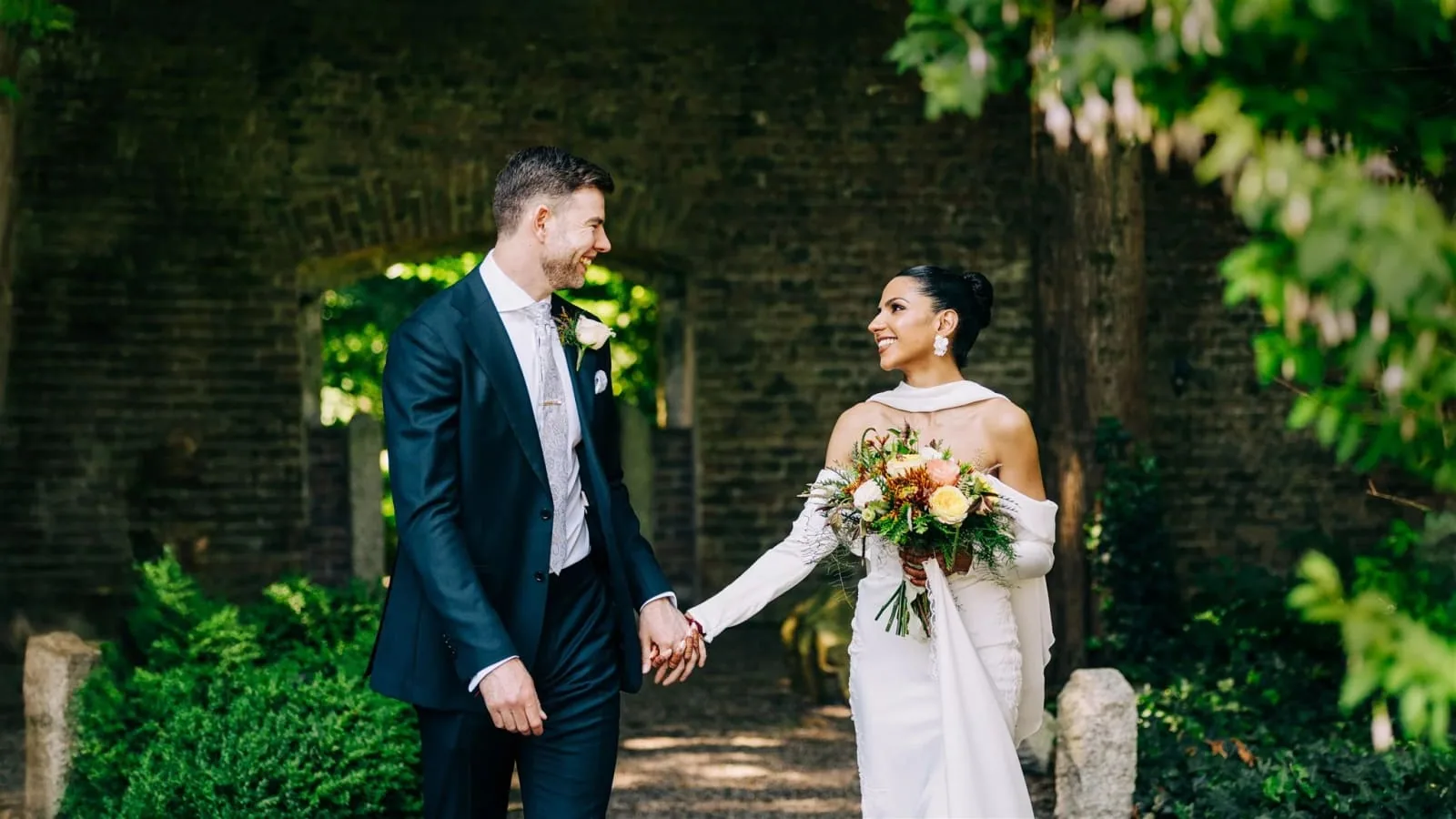 Documentary wedding photograph by Mark Donovan